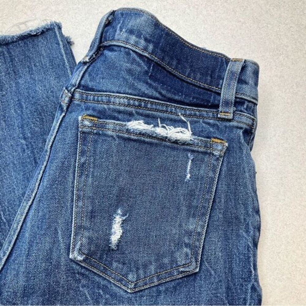 A&F High Rise Mom Jean 25 Regular Ripped Dark Wash - Picture 3 of 8